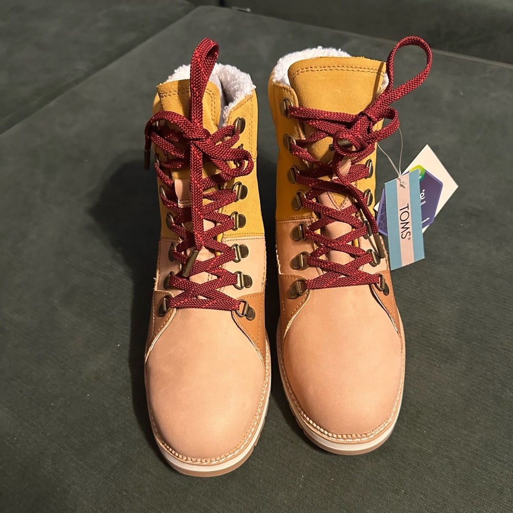 TOMS Mesa Brown Waterproof Honey Oiled Nubuck Suede Boot, Size 9.5 women - Picture 4 of 5